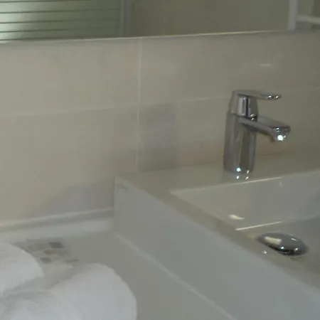 Julia Hotel 2*